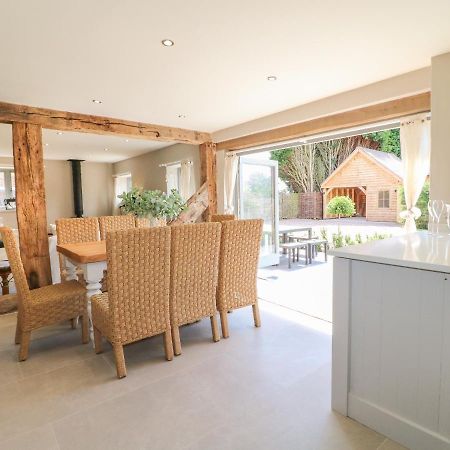 Upper Barn Villa Stafford Exterior photo
