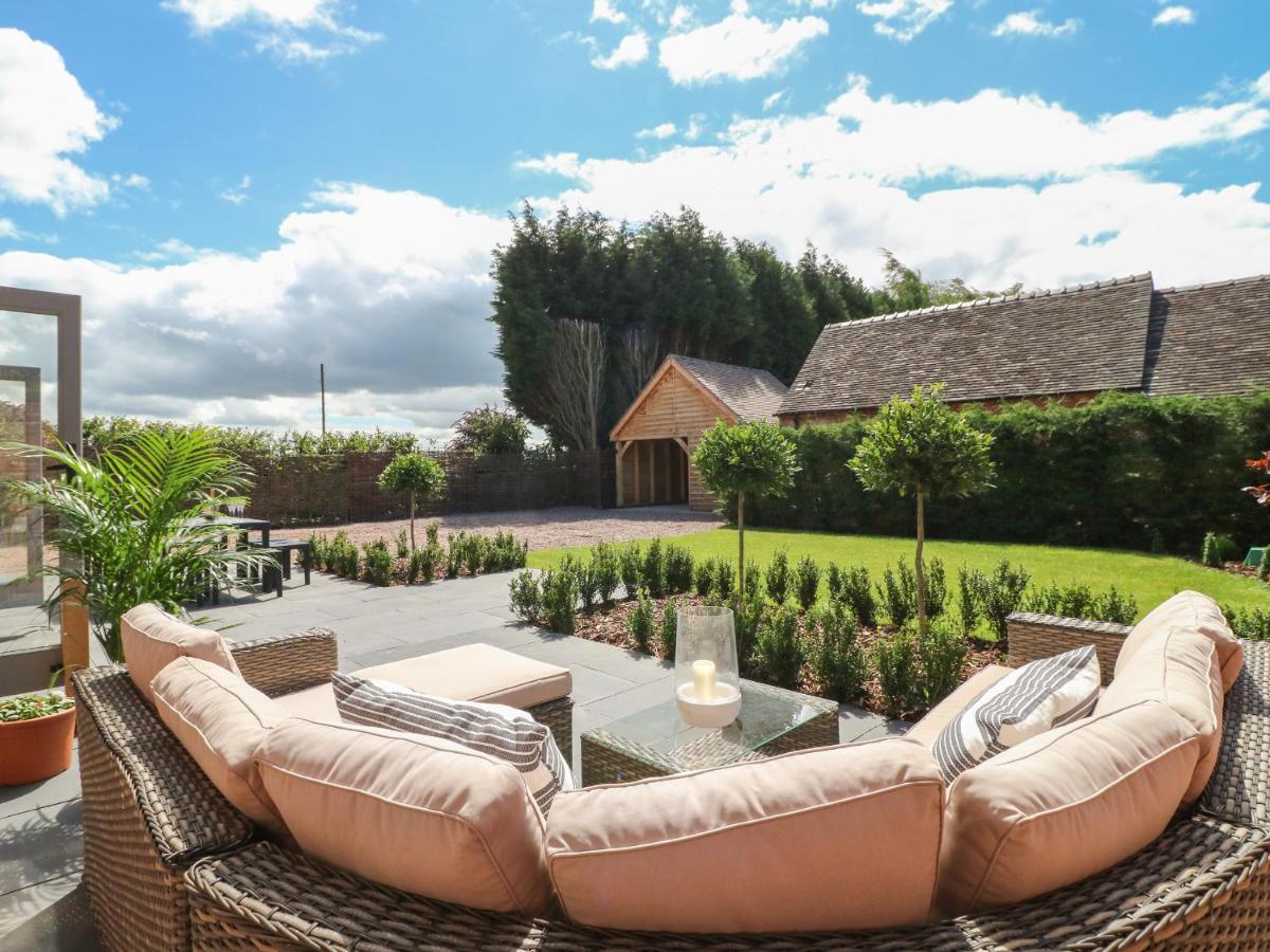 Upper Barn Villa Stafford Exterior photo