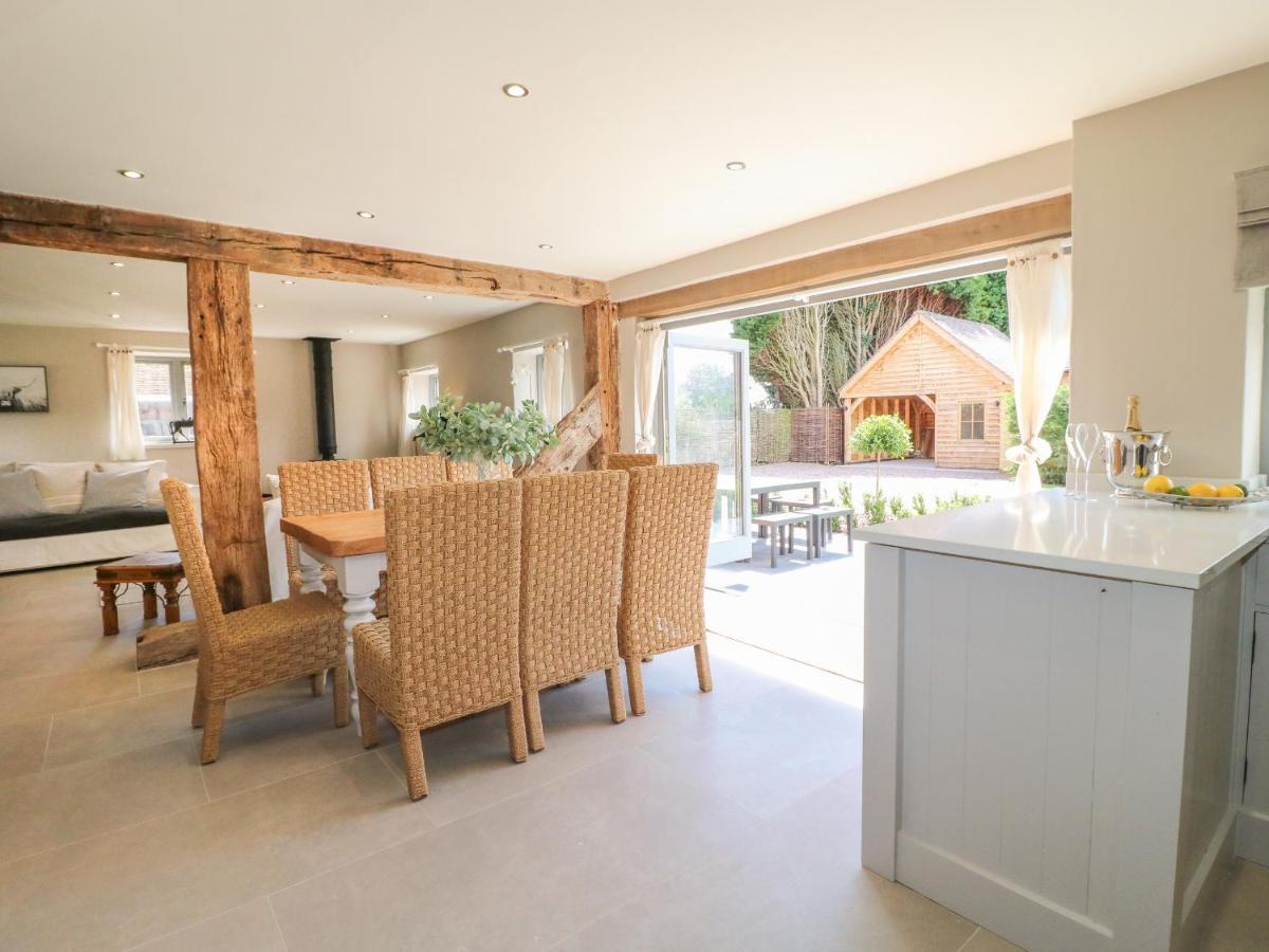 Upper Barn Villa Stafford Exterior photo